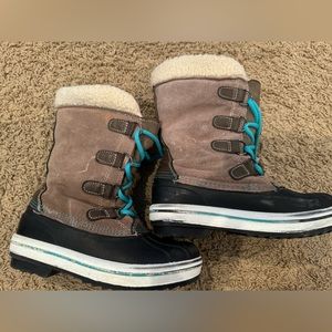 Girls size 13 Cat & Jack Thermolite winter boots